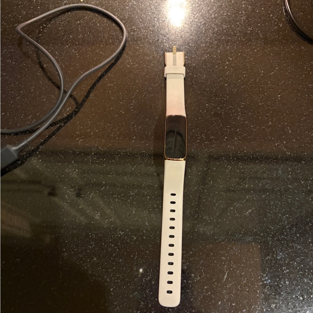 Elegant Smartwatch with White Strap